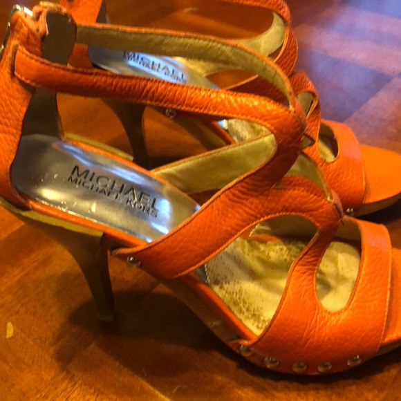 Mk shoes - Picture 2 of 3